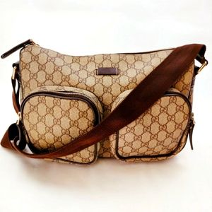Gucci double pocket messenger bag